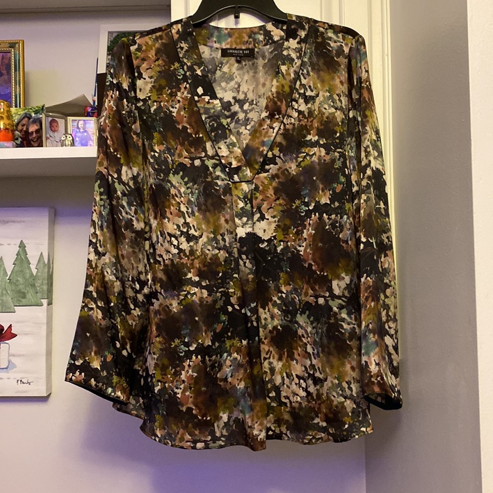 Lafayette 148 100% silk blouse size M